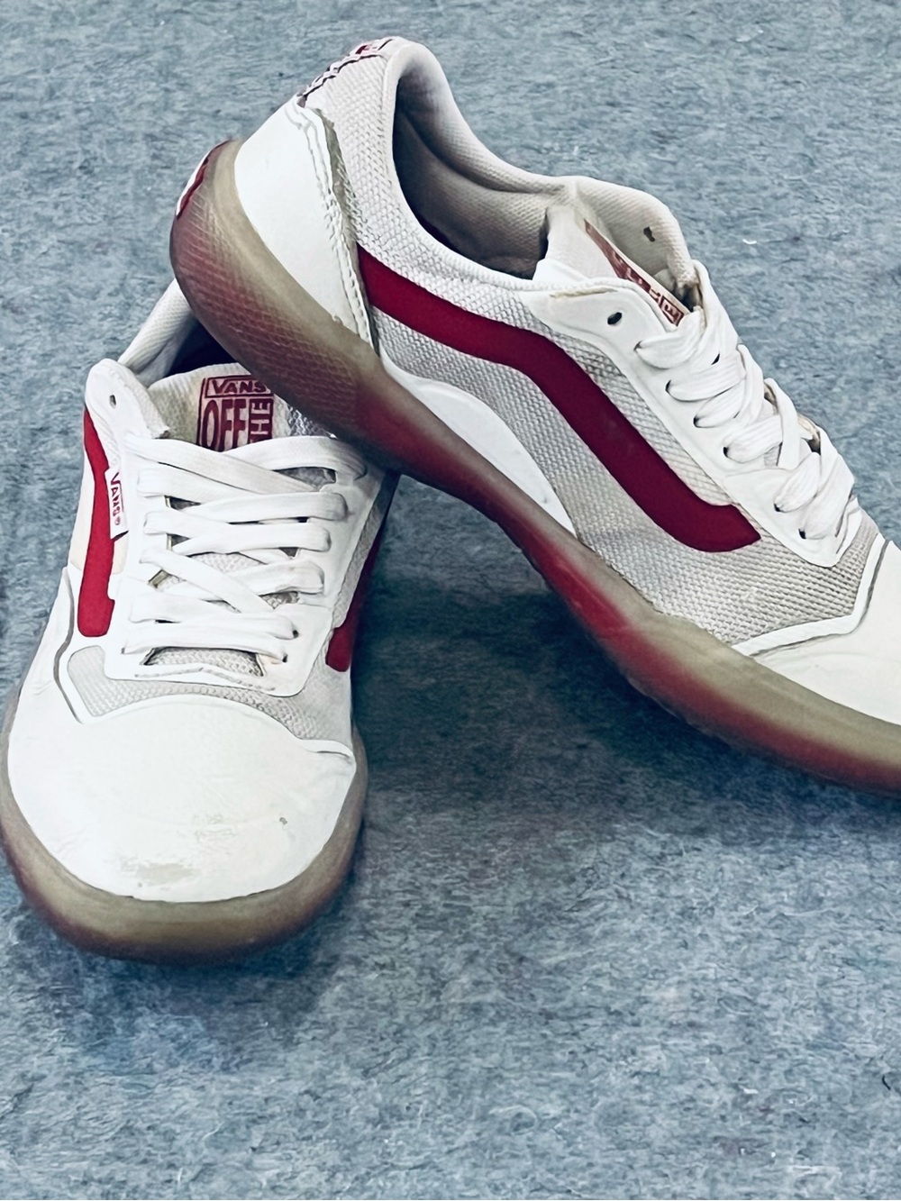 Vans White Sneakers with Red Side Stripe Low-Top